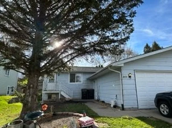 305-307 N Lexington Pkwy, Deforest, WI 53532