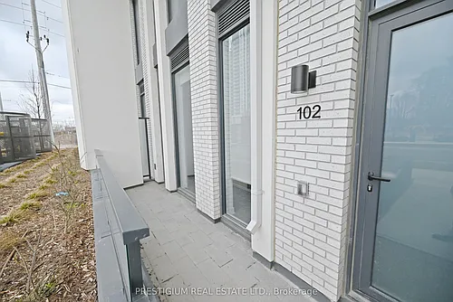 36 Zorra St #102 Photo 1
