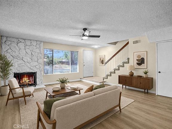 5th image of 122 N Tamarisk St