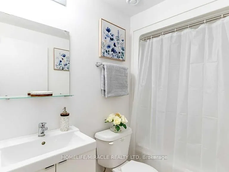 1740 Simcoe St N #43 — Photo 12