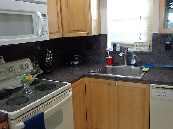 4th image of 3100 W Rolling Hills Cir APT 509