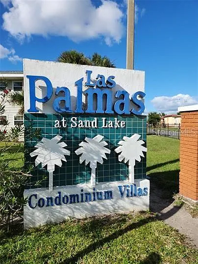 828 Sky Lake Cir #B — Photo 1