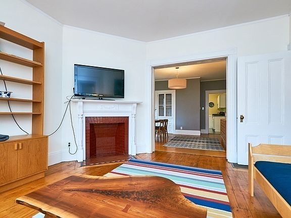 2nd image of 343 Pearl St #1