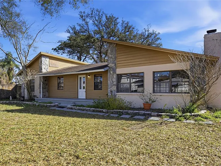 10301 Trail Ridge Ln — Photo 3