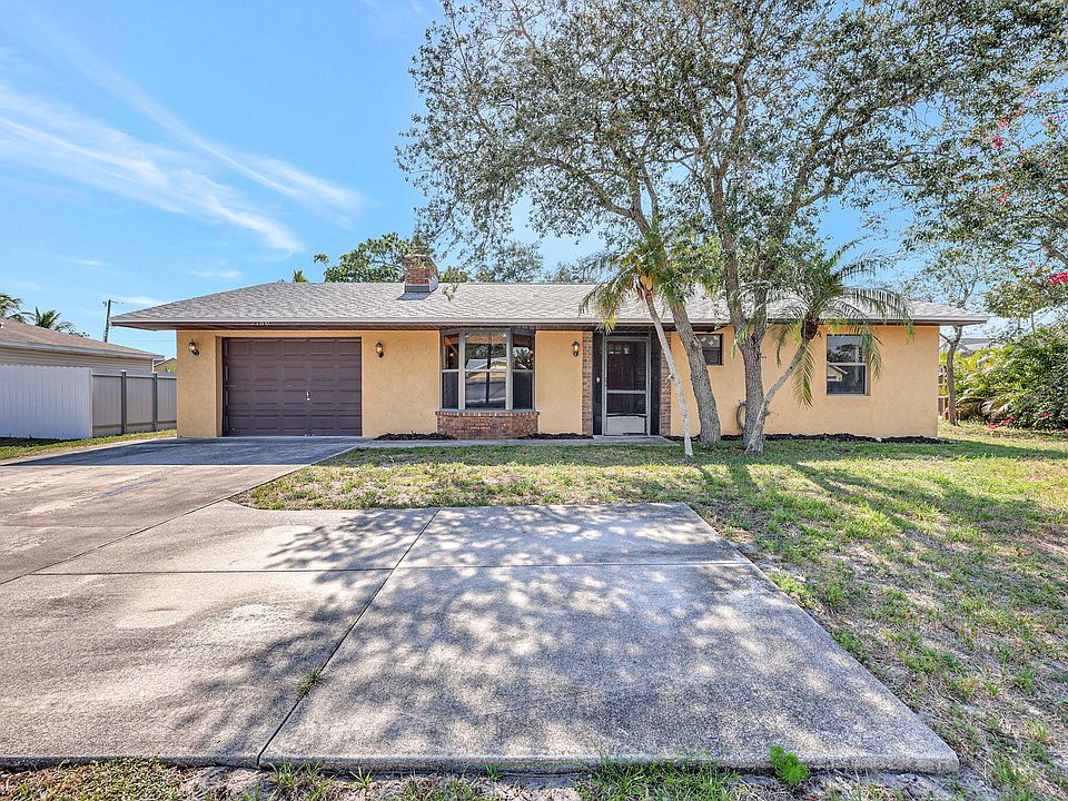 1st image of 2186 SE Floresta Drive