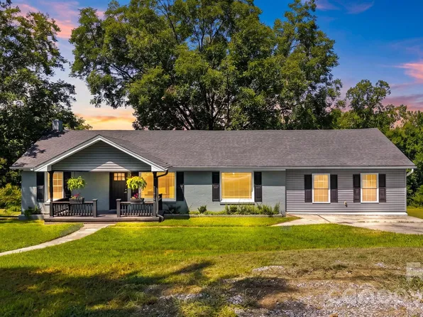 1164 Bradford Mountain Rd, Lenoir, NC 28645