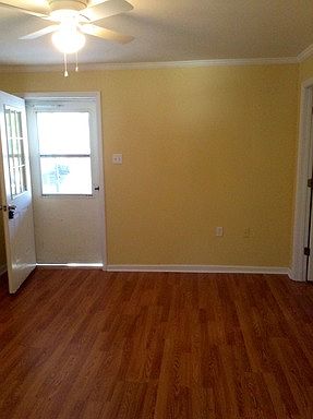 3rd image of 440 Roberta Ave #B