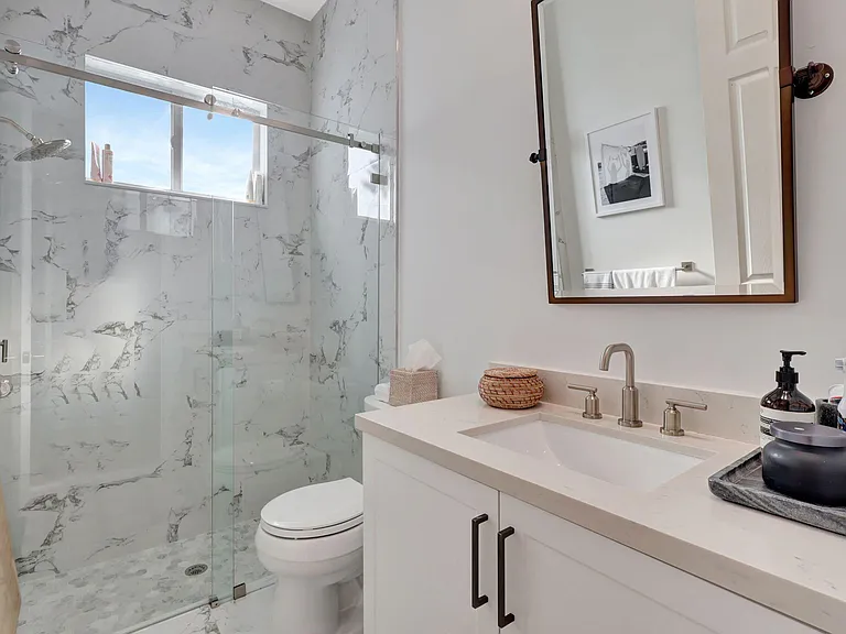11615 Paradise Cove Ln — Photo 27