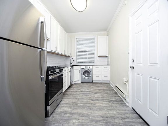 3rd image of 329 Kedzie St APT 3