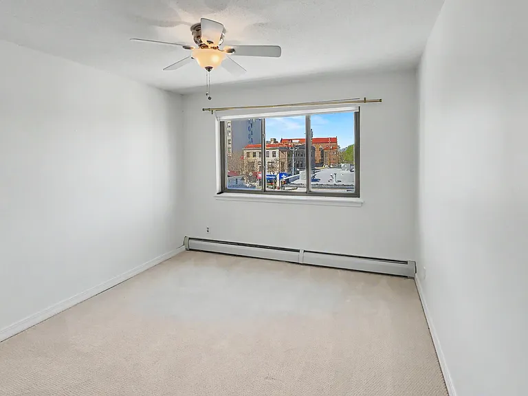 2727 W 43rd St #408 — Photo 5
