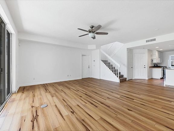 3rd image of 1807 Burgos Dr