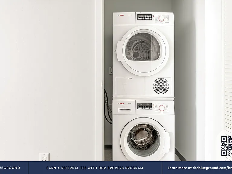 Washer/Dryer in Apartment
