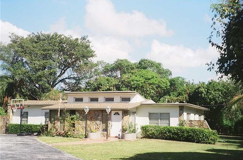 1st image of 6863 SW 72nd St