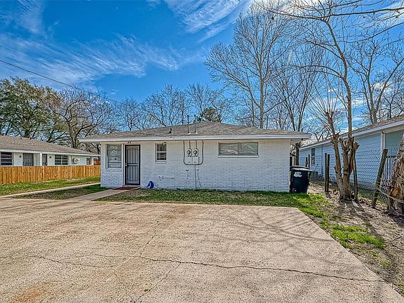 2nd image of 7818 Oak Knoll Ln #B