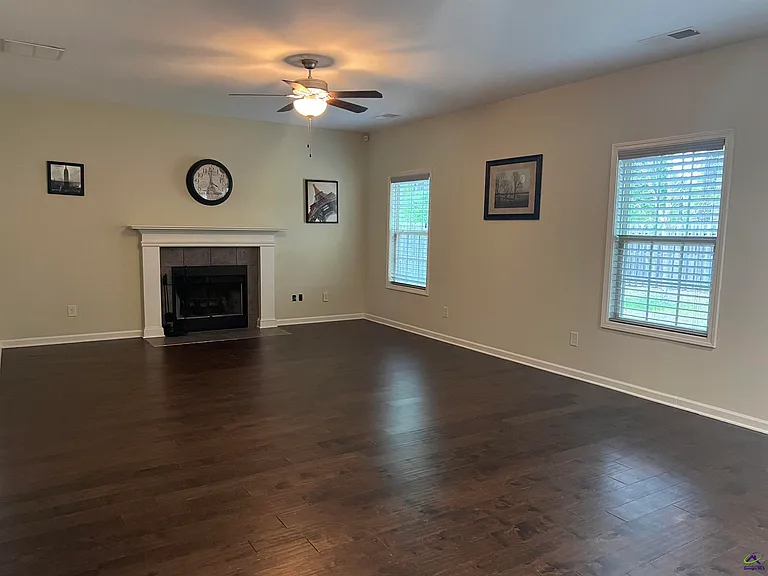 204 Dog Fennel Ln — Photo 6