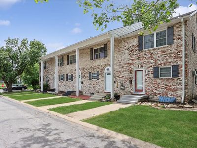 8350 Woodward St, Overland Park, KS, 66212