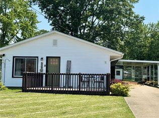 529 Bon Air Ave, Elyria, OH 44035