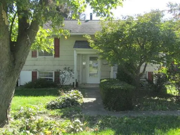 208 Chestnut Rd, West Grove, PA 19390
