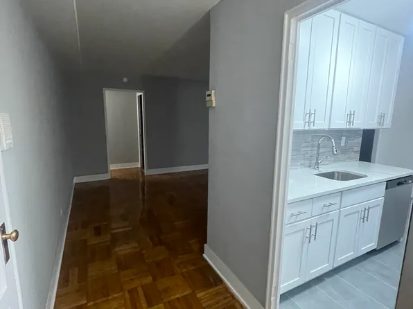 (undisclosed Address), Fresh Meadows, NY 11365