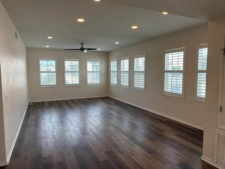 5200 Beachside Ln #113 — Photo 6