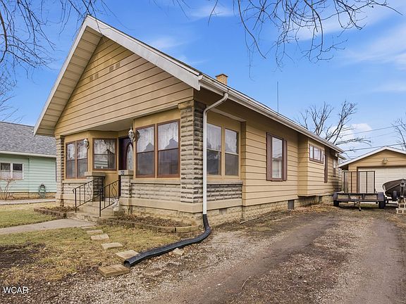 3rd image of 421 Boyd Ave