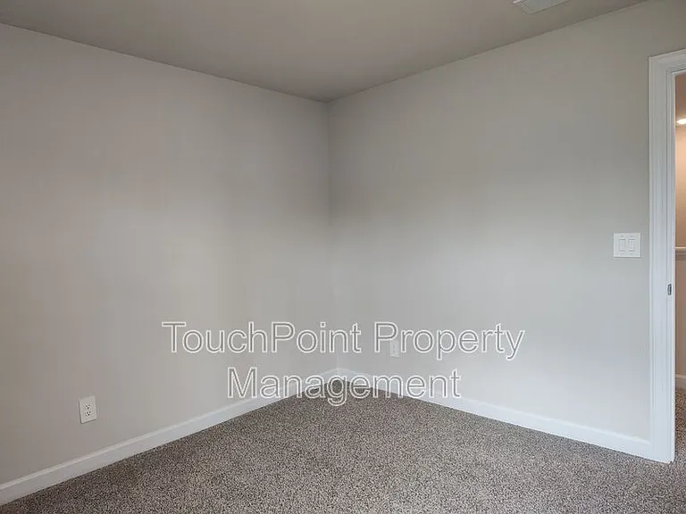115 Sentinel Ct — Photo 25
