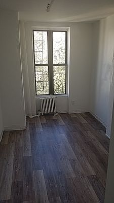 3rd image of 315 W 121st St #19