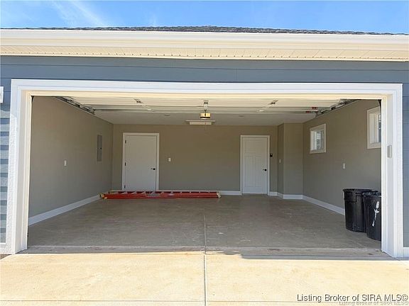 5th image of 2038 Harmony Lane