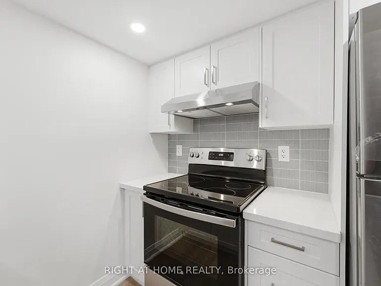 187 Oak Ave — Photo 5