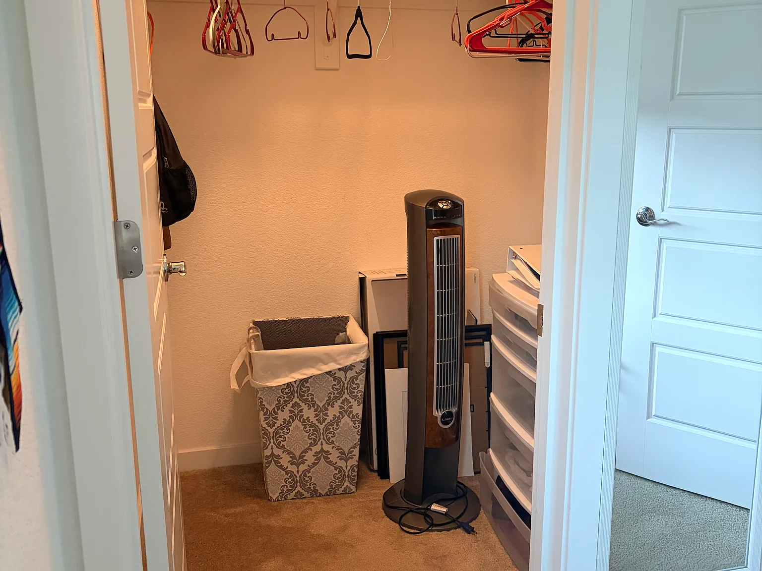 3 bed, 2.5 bath, 1895 sqft, $1,100 — Photo 3