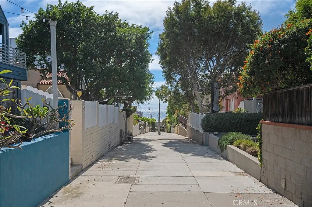 5 bed, 4.5 bath, 3380 sqft, $16,000 — Photo 3
