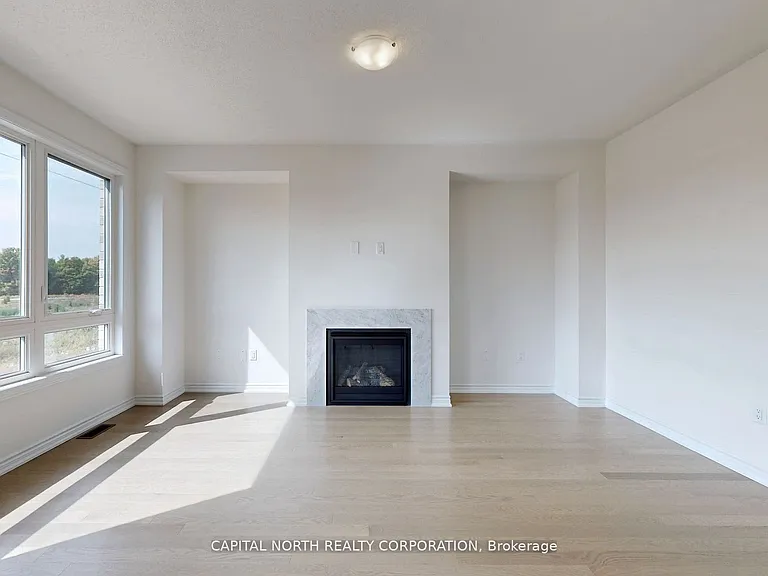288 Madelaine Dr — Photo 5