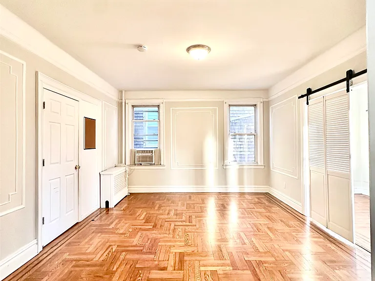 286 Fulton Ave — Photo 5