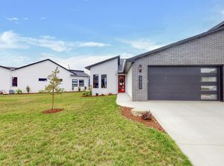 352 Aldon Cir, Green Bay, WI 54304