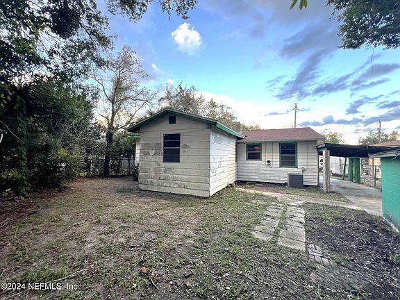 2nd image of 1428 S 23RD Circle