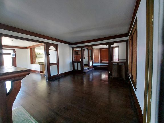 5th image of 901 3rd Ave