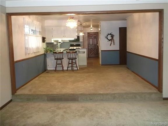 4th image of 20869 Paloma St