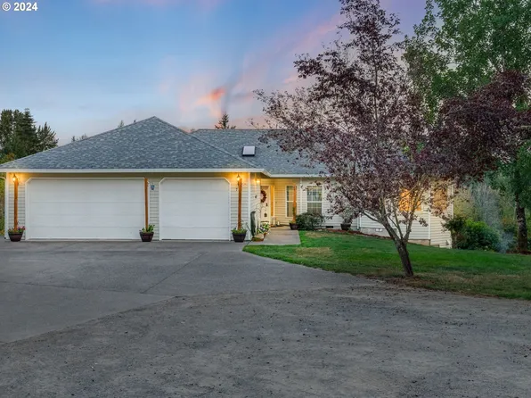721 NW 352nd Cir, La Center, WA 98629