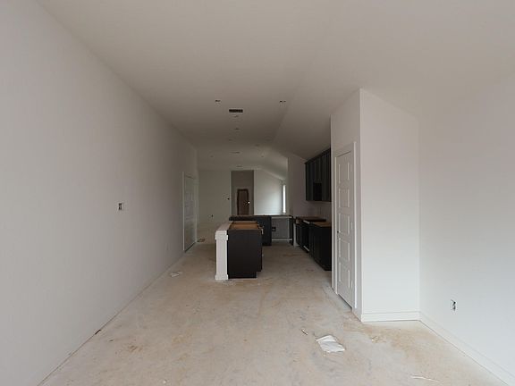 5th image of 730 Falling Cave Dr