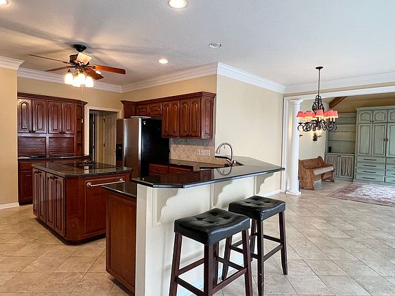 5th image of 4016 Love Bird Ln