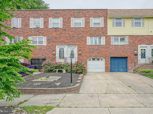 147 Suburban Ter, Stratford, NJ 08084