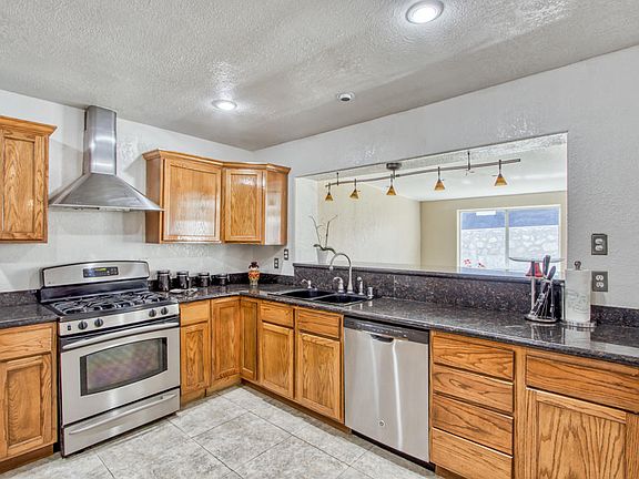 2nd image of 6269 Tampa River Pl