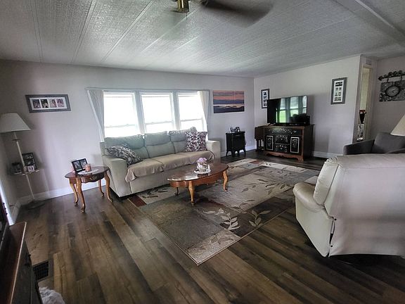 4th image of 1301 Polk City Rd Lot 100