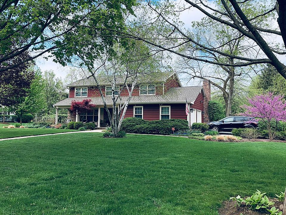 2nd image of 120 Wyngate Dr