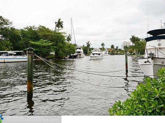 2nd image of 711 Coconut Dr