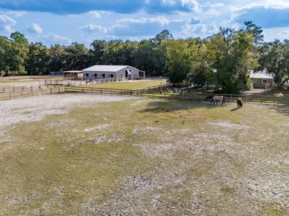 526 County Road 219, Melrose, FL 32666