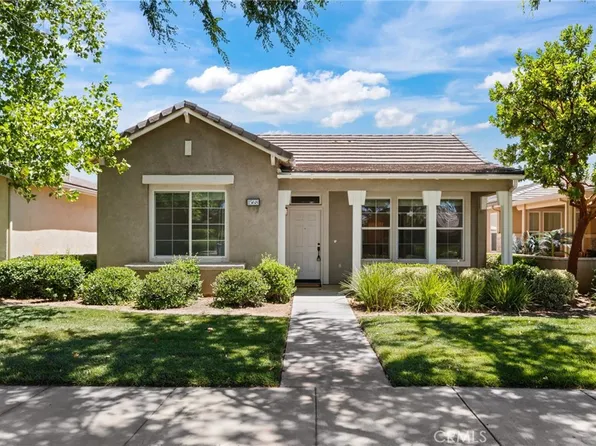 1568 Four Seasons Cir, Beaumont, CA 92223