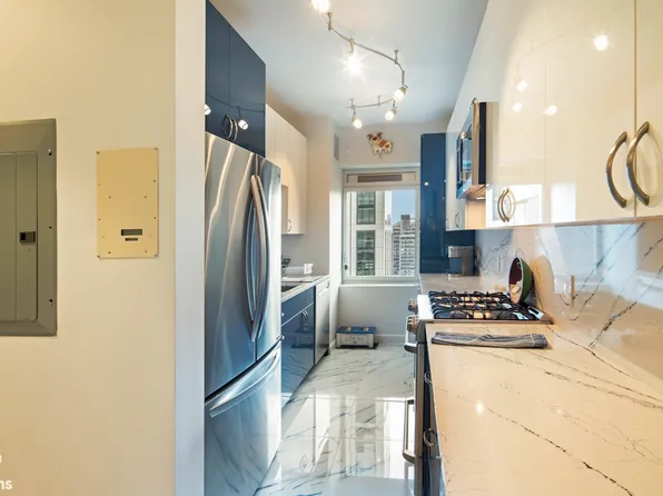 425 East 58th Street image 8 of 13