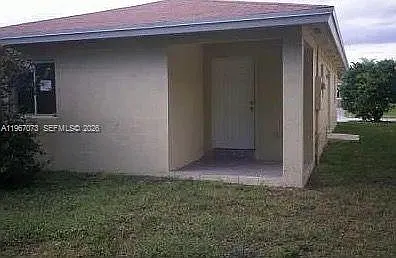 937 SW 8th Pl — Photo 6