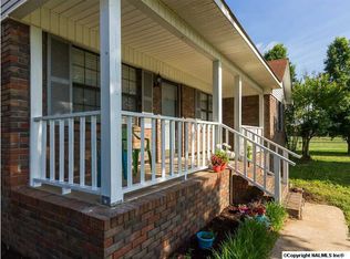 14915 Blackburn Rd, Athens, AL 35611